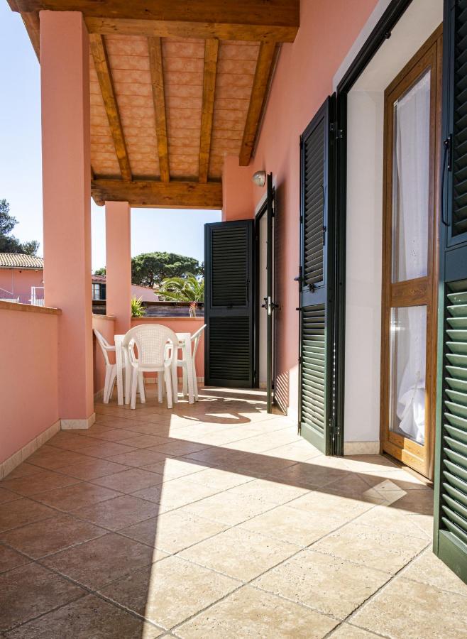Appartamenti La Casina Porto Azzurro Exteriör bild