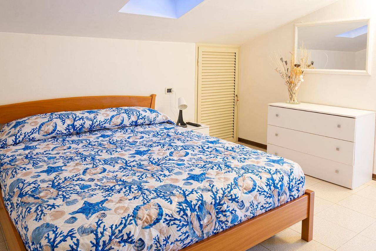 Appartamenti La Casina Porto Azzurro Exteriör bild