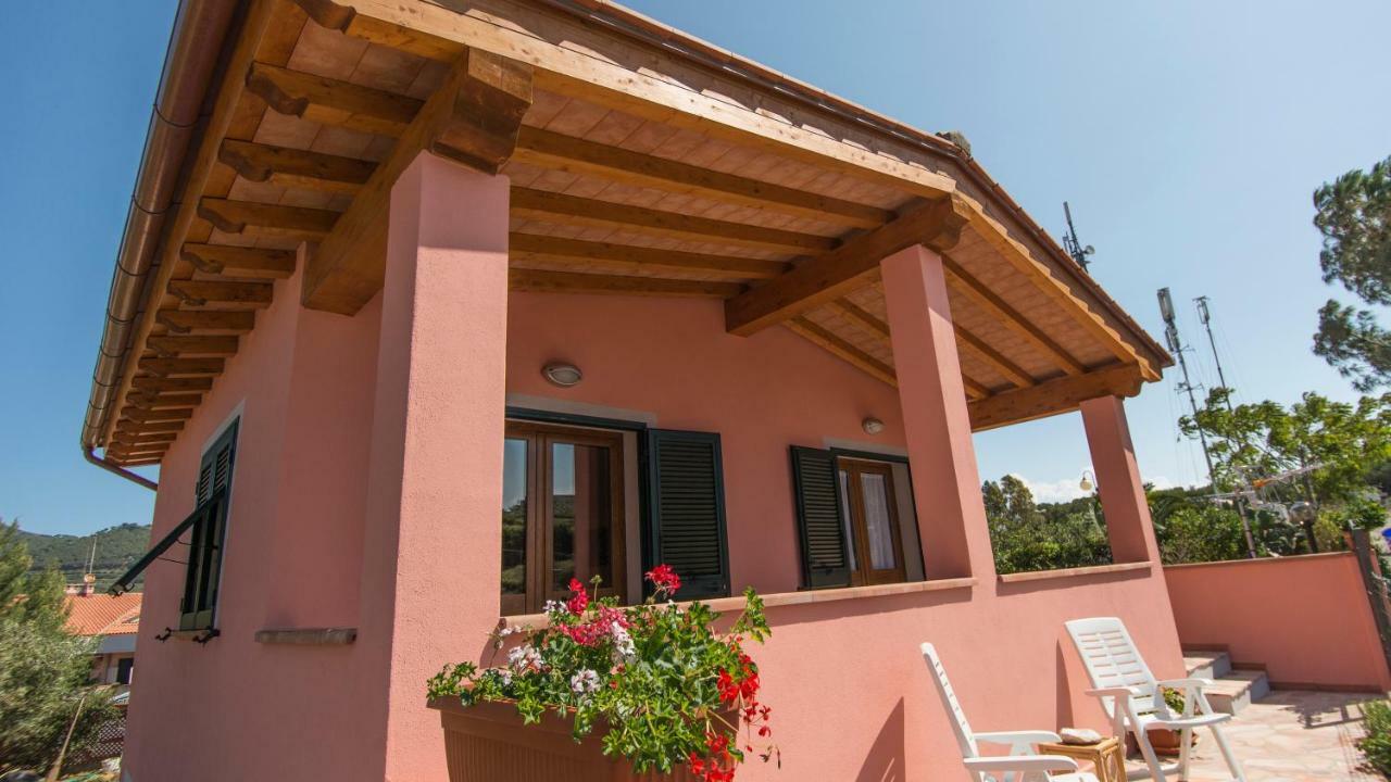 Appartamenti La Casina Porto Azzurro Exteriör bild