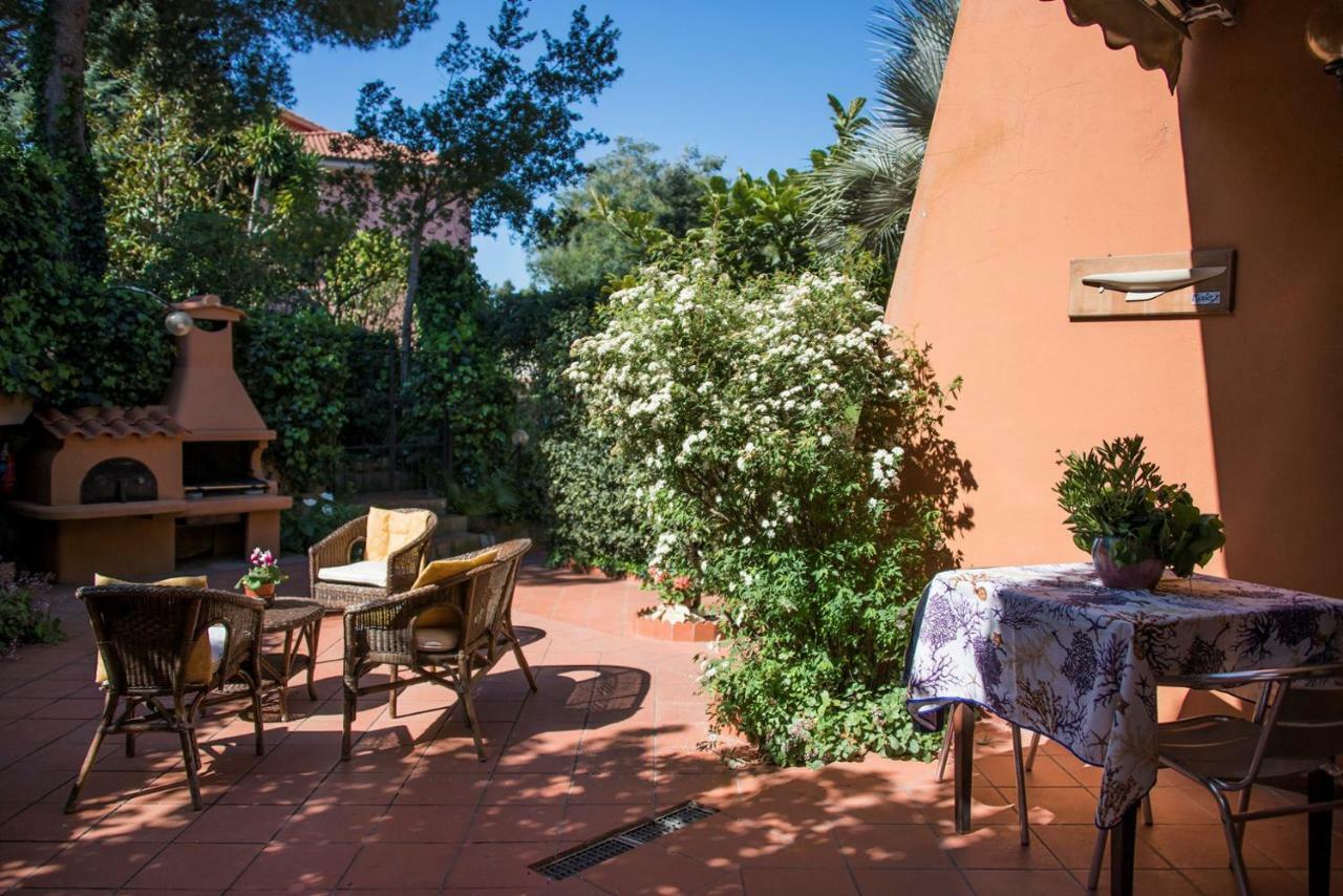 Appartamenti La Casina Porto Azzurro Exteriör bild